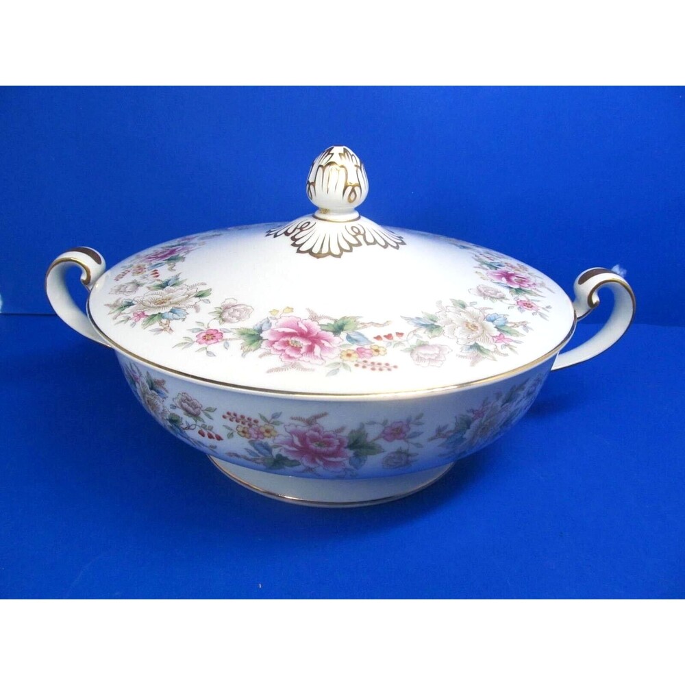 Noritake "M" 8 1/2" Double Handled Footed Serving Bowl With Lid EUC